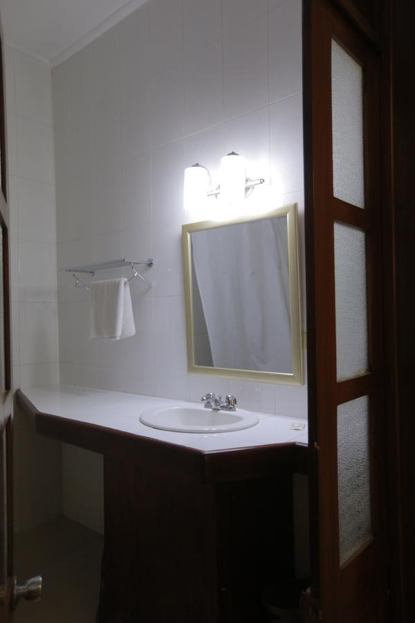 Prince Hotel Port-au-Prince Bagian luar foto