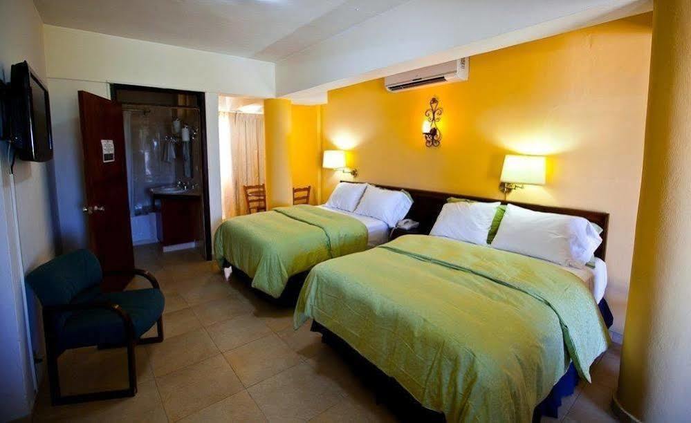 Prince Hotel Port-au-Prince Bagian luar foto