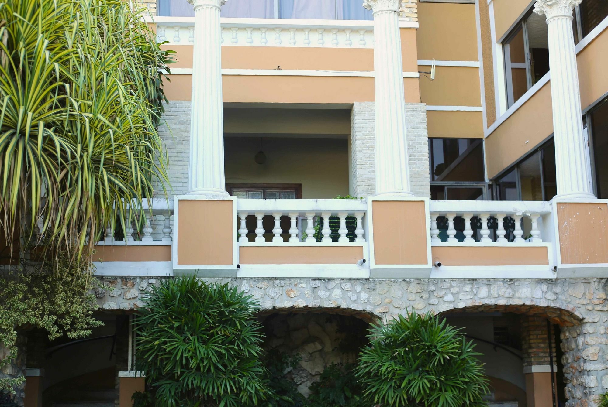 Prince Hotel Port-au-Prince Bagian luar foto